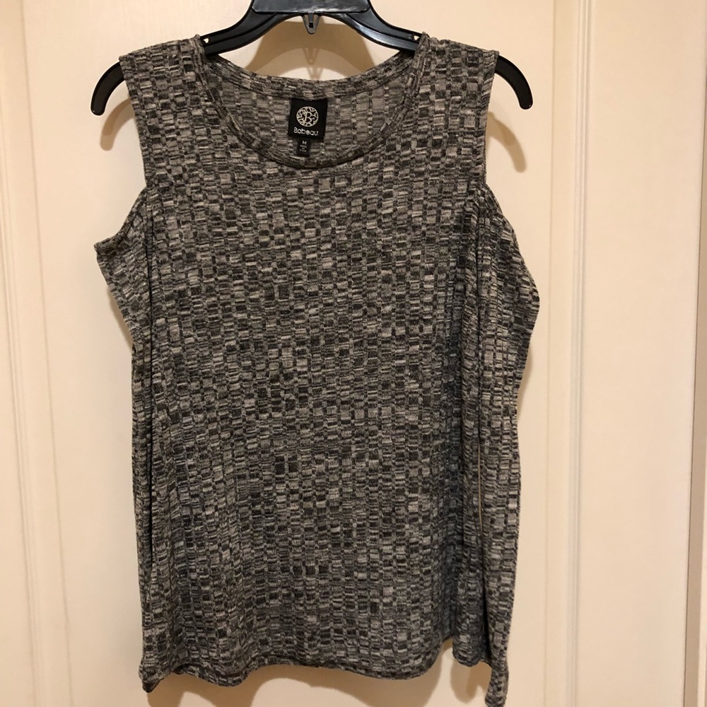 Long sleeve open shoulder shirt
